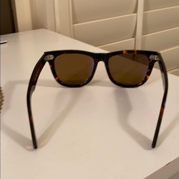Ray-Ban RB2140 Wayfarer Polarized main image 4